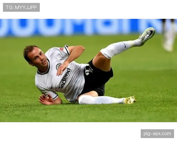 格策重返德甲,助球队状态回暖迎新辉煌 格策重返德甲,助球队状态回暖迎新辉煌