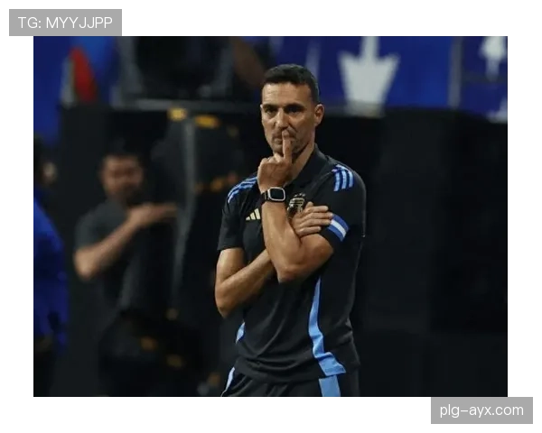 斯卡洛尼时代开启：重塑足球战术与团队精神的新纪元